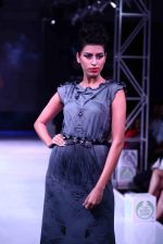 Model walks for Jatin Kocchar on day 2 of Bengal Fashion Week on 22nd Feb 2014 (54)_5309f4fe0a7ff.jpg