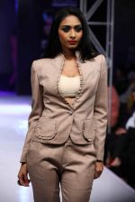 Model walk the ramp for Aslam Khan at Bengal Fashion Week on 23rd Feb 2014 (32)_530c9f0b363ba.jpg