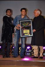 Salman Khan, A R Rahman at the launch of Kapil Sibal & AR Rahman Music Album in Mumbai on 27th Feb 2014 (48)_531078d82adf7.JPG