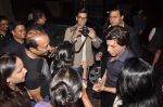 Shahrukh Khan sings African song with South African fans in Mumbai on 27th Feb 2014 (94)_53107945d0c1e.JPG