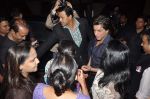 Shahrukh Khan sings African song with South African fans in Mumbai on 27th Feb 2014 (95)_5310794652241.JPG