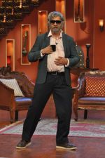 Varun Dhawan at the promotion of Main Tera Hero on the sets of Comedy Nights with Kapil in Filmcity, Mumbai on 28th Feb 2014 (41)_5311902f07c94.JPG