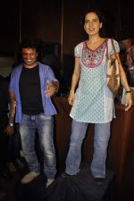 Kangana Ranaut goes clubbing to promote Queen in Mumbai on 1st March 2014 (28)_5312a295cc2c3.JPG