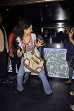 Kangana Ranaut goes clubbing to promote Queen in Mumbai on 1st March 2014 (74)_5312a2a556328.JPG