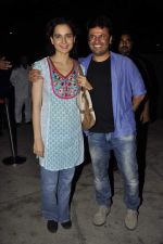 Kangana Ranaut, Vikas Bahl goes clubbing to promote Queen in Mumbai on 1st March 2014 (82)_5312a2cdac06a.JPG