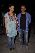 Kangana Ranaut, Vikas Bahl goes clubbing to promote Queen in Mumbai on 1st March 2014 (90)_5312a2a7d3958.JPG