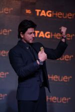 Shah Rukh Khan unveils Tag Heuer_s Golden Carrera watch collection in Taj Land_s End, Mumbai on 3rd March 2014 (175)_5315a784053d8.JPG