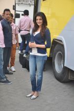 Kajal Aggarwal snapped at Colgate Ad shoot in Mumbai on 6th March 2014 (20)_5319a7ea5bf25.JPG