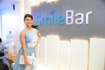 Jacqueline Fernandez launches smile bar in Mumbai on 11th March 2014 (40)_531fbdf337c76.jpg