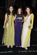 Kajol, Tanisha Mukherjee, Urmila Matondkar at Manish Malhotra Show at LFW 2014 opening in Grand Hyatt, Mumbai on 11th March 2014 (27)_532006b9533f0.JPG
