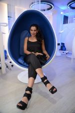Pooja Bedi at the launch of smile bar in Mumbai on 11th March 2014 (234)_531ffd3144cbb.JPG