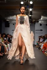 Model walk for Swagger by Saj Jabong Show at LFW 2014 Day 1 in Grand Hyatt, Mumbai on 12th March 2014 (143)_532183d660e48.JPG