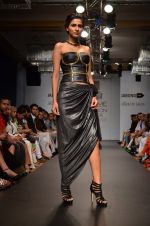 Model walk for Swagger by Saj Jabong Show at LFW 2014 Day 1 in Grand Hyatt, Mumbai on 12th March 2014 (214)_532183f997369.JPG