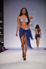 Model walk for Dorothy Perkins Show at LFW 2014 Day 2 in Grand Hyatt, Mumbai on 13th March 2014 (136)_53229cca3972b.JPG