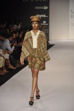 Model walk for N and S Gaia Show at LFW 2014 Day 3 in Grand Hyatt, Mumbai on 14th March 2014 (41)_5322e4058badd.JPG