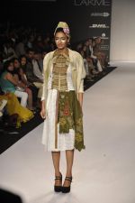 Model walk for N and S Gaia Show at LFW 2014 Day 3 in Grand Hyatt, Mumbai on 14th March 2014 (50)_5322e409ab475.JPG