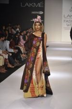 Model walk for N and S Gaia Show at LFW 2014 Day 3 in Grand Hyatt, Mumbai on 14th March 2014 (81)_5322e4162281b.JPG