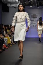 Model walk for Arman and Aiman Show at LFW 2014 Day 3 in Grand Hyatt, Mumbai on 14th March 2014 (65)_53242e9811c1e.JPG