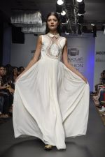 Model walk for Arman and Aiman Show at LFW 2014 Day 3 in Grand Hyatt, Mumbai on 14th March 2014 (75)_53242e9c142bc.JPG