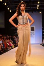 Model walk for Sonakshi Raaj Show at LFW 2014 Day 4 in Grand Hyatt, Mumbai on 15th March 2014 (3)_532511d3f0a60.JPG