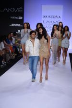 Sonal Chauhan walk for SS Surya Show at LFW 2014 Day 5 in Grand Hyatt, Mumbai on 16th March 2014 (41)_5326d0a481e96.JPG