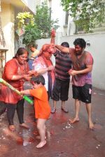 Bappi Lahiri Holi Celebrations in Mumbai on 17th March 2014 (19)_5327e40930fdb.JPG