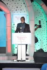 Amitabh Bachchan at Times of India_s Women_s Drive closing ceremony in Lalit Hotel, Mumbai on 18th March 2014 (10)_53292f624aef0.JPG