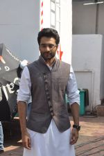 Jackky Bhagnani promote Youngistaan on the sets of Nandini in Mira Road, Mumbai on 18th March 2014 (56)_532926106ce49.JPG
