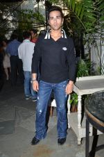 Pulkit Samrat at the launch of chef Vicky Ratnani_s book in Nido, Mumbai on 20th March 2014 (14)_532c2b8e0ee60.JPG