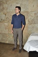 Imran Khan at Club 60 screening on occasion of 100 days and tribute to Farooque Shaikh in Lightbox, Mumbai on 23rd March 2014 (56)_53301b0c19978.JPG