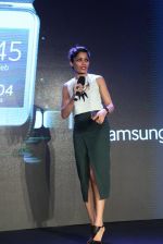 Freida Pinto at Samsung s5 launch in Delhi on 27th March 2014 (94)_5335693d11a99.JPG
