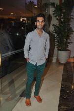 Raj Kumar Yadav at the Success Party of Queen in Mumbai on 26th March 2014 (31)_533558638af6f.JPG