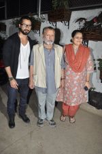 Shahid Kapoor, Pankaj Kapoor, Supriya Pathak at the screening of the film Inam in Mumbai on 26th March 2014 (78)_53355b849808c.JPG
