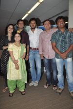 Manoj Joshi, Mrinal Kulkarni, Riteish Deshmukh at Yellow film promotions in Mumbai on 1st April 2014 (49)_533bea4315dd4.JPG