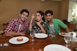 Izabelle Liete, Tanuj Virwani, Aditya Seal lunch at Neel, Andheri on 8th April 2014 (140)_5344bb28e37d1.JPG