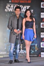 Madalasa Sharma, Rajeev Khandelwal at Samrat and Co trailer launch in Infinity Mall, Mumbai on 11th April 2014 (25)_534a0a5a5481e.JPG