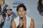Tiger Shroff at Heropanti song launch in Andheri, Mumbai on 12th April 2014 (169)_534a1b5732e35.JPG