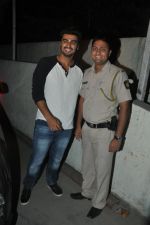 Arjun Kapoor at 2 States special screening for cops in Mumbai on 17th April 2014 (40)_53516e2aed774.JPG