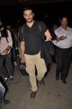 Arunoday Singh at  IIFA Day 2 departures in Mumbai Airport on 22nd April 2014 (48)_5357371840701.JPG