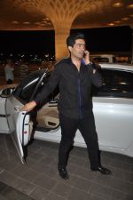 Manish Malhotra at  IIFA Day 2 departures in Mumbai Airport on 22nd April 2014 (26)_535737a638b1f.JPG