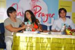 Shobhaa De and Vishwaveer Singh at Yash Birla_s On A Prayer Book Launch in Crossword, Inorbit Mall, Mumbai on 22nd April 2014 (23)_5357447a1c28b.JPG