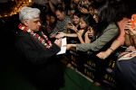 Javed Akhtar arrives at Tampa International Airpot on 23rd April 2014 for IIFA (10)_535ba2c29e9d0.jpg