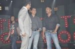 Sunil Shetty, Kunal Kohli on the sets of NDTV Prime_s Ticket to bollywood in Mumbai on 25th April 2014 (6)_535b4ac9ae831.JPG