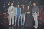 Sunil Shetty, Mahima Chaudhary, Kunal Kohli on the sets of NDTV Prime_s Ticket to bollywood in Mumbai on 25th April 2014 (26)_535b4a916d5ed.JPG