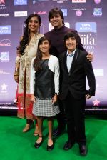 Vivek Oberoi at IIFA ROCKS Green Carpet in Tampa Convention Center on 24th April 2014 (3)_535c01ddb82a8.jpg