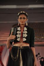 at SNDT_s Chrysallis Fashion Show in Mumbai on 25th April 2014 (143)_535b5274c6638.JPG