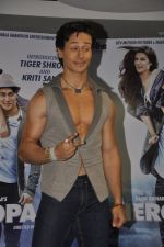 Tiger Shroff celebrate World Dance day during the promotion of upcoming film Heropanti on 28th April 2014 (51)_535f7d1d7f591.JPG