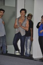 Tiger Shroff celebrate World Dance day during the promotion of upcoming film Heropanti on 28th April 2014 (52)_535f7d2136003.JPG
