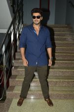 Arjun Kapoor at Special screening of 2 states for under priveledged children in Mumbai on 30th April 2014 (5)_5362326e3216b.JPG