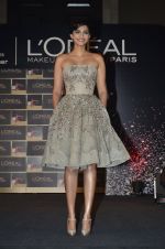 Sonam Kapoor at L_oreal event for Cannes Film Festival in Mumbai on 30th April 2014 (17)_53624bfde5f3a.JPG